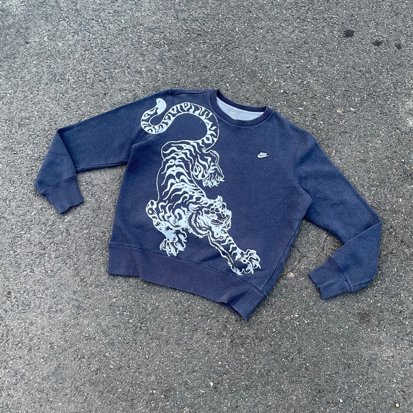 Custom Nike Tiger Print Sweatshirt – Dark Blue with White Artwork | 1 of 1 Reworked Vintage (M)