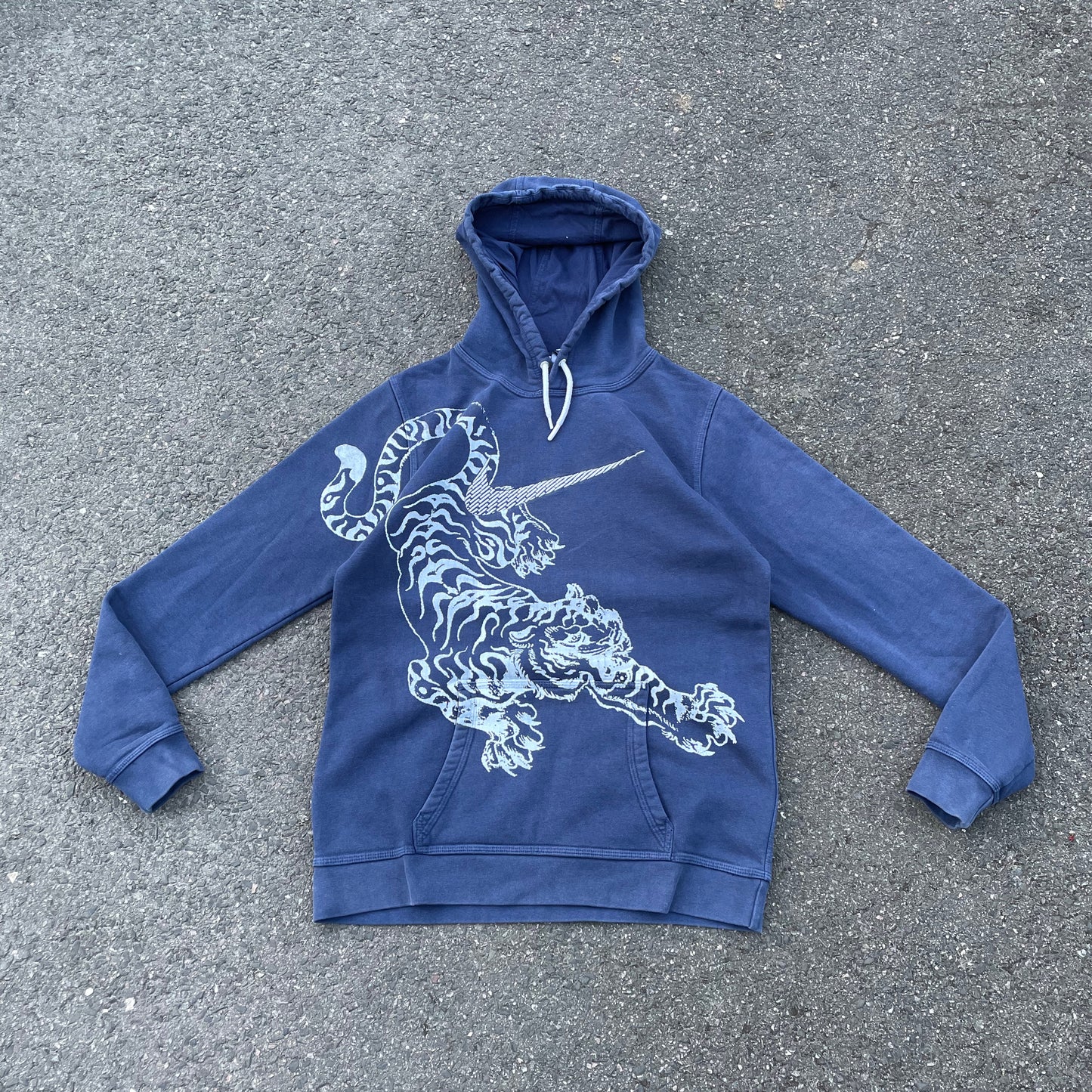 Custom Nike Tiger Hoodie โ Faded Blue Hoodie with White Tiger Art | Vintage Streetwear 1 of 1