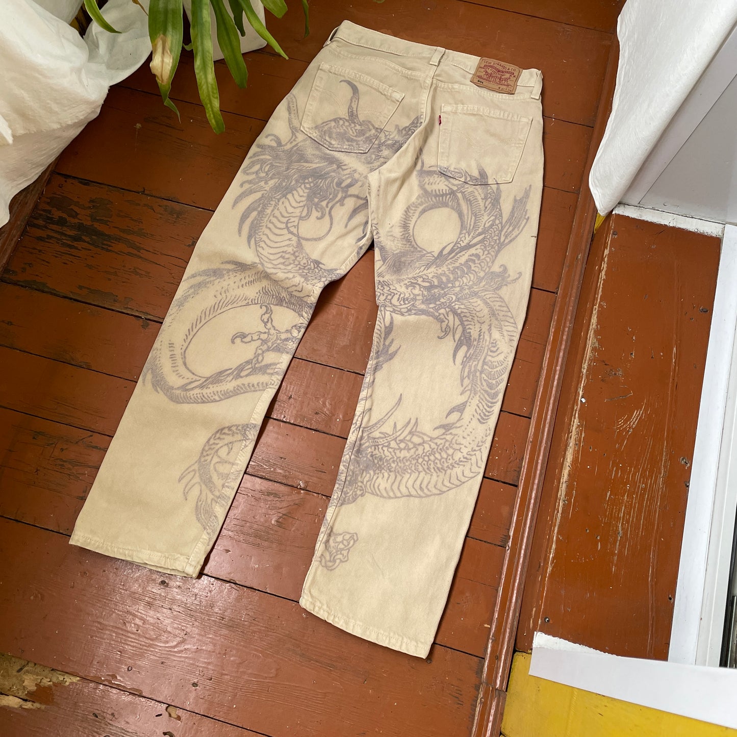 Custom Levi’s Dragon Print Jeans – Beige/Khaki with Bold Artwork | 1 of 1 Reworked Denim