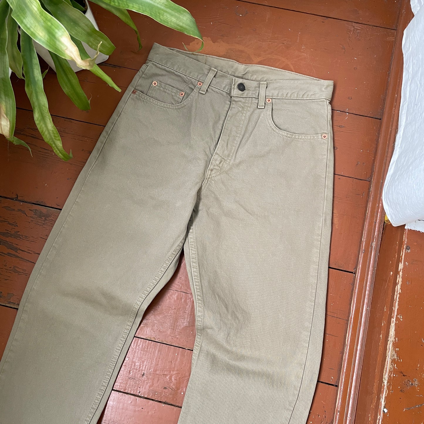Custom Levi’s Skull & Wing Pants – Handprinted Bleach Art on Khaki | Vintage Grunge 1 of 1