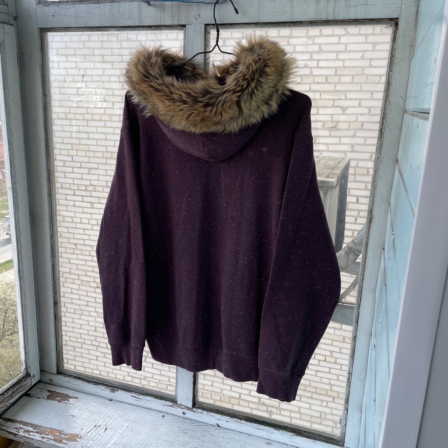 Custom Carhartt Fur Hoodie โ Burgundy Speckled with Faux Fur Hood | Vintage Workwear Grunge