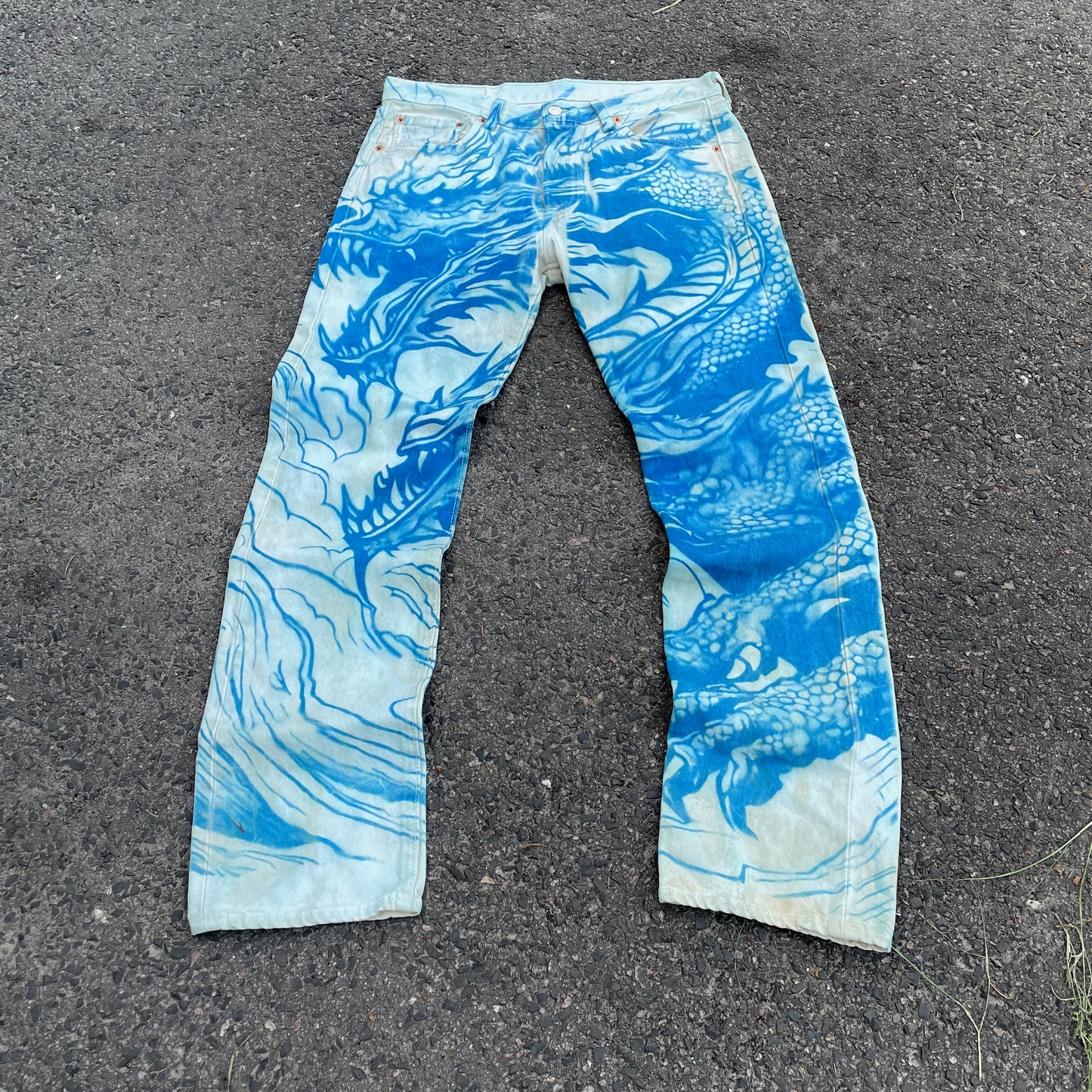 Custom Levi’s Dragon Jeans – Washed Blue Dragon Art | Vintage 1 of 1