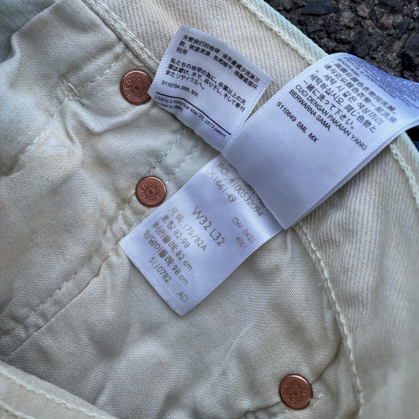 Custom Levi’s Dragon Jeans – Washed Blue Dragon Art | Vintage 1 of 1