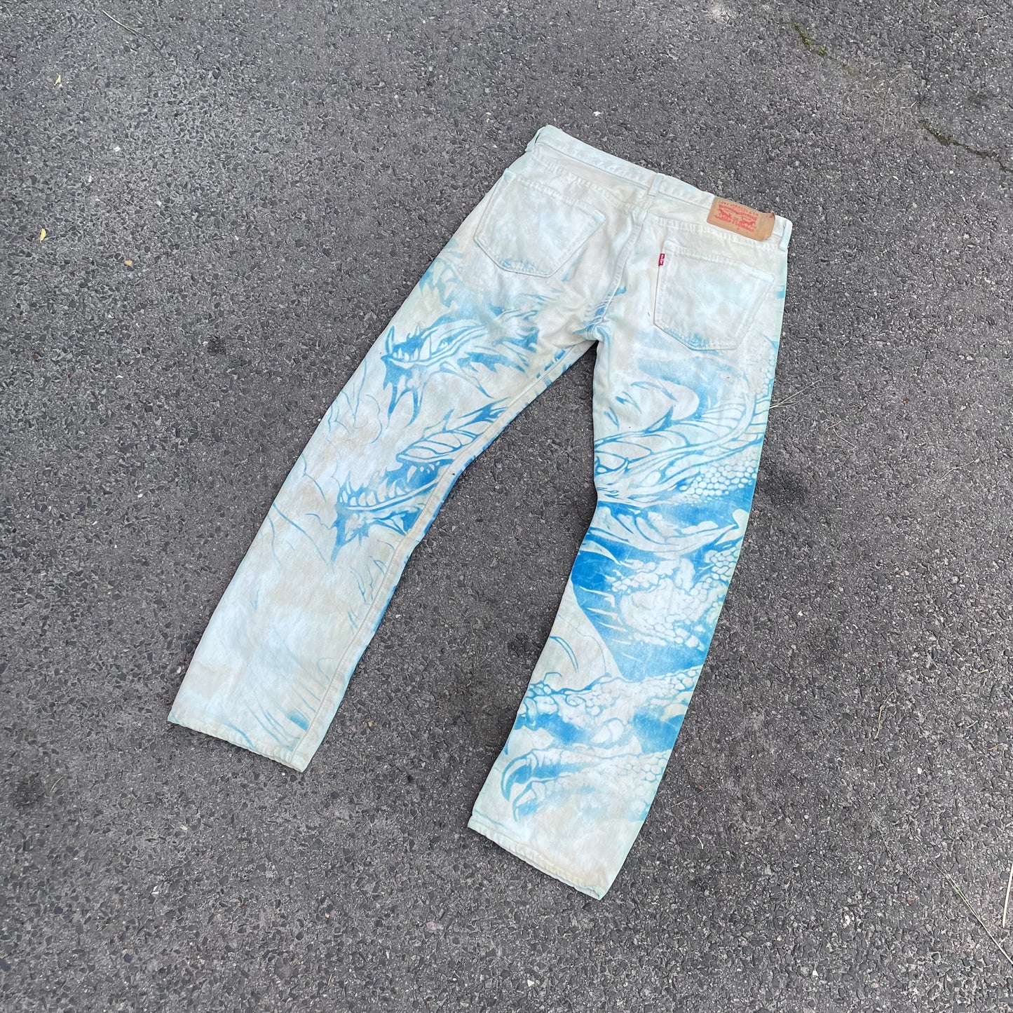 Custom Levi’s Dragon Jeans – Washed Blue Dragon Art | Vintage 1 of 1