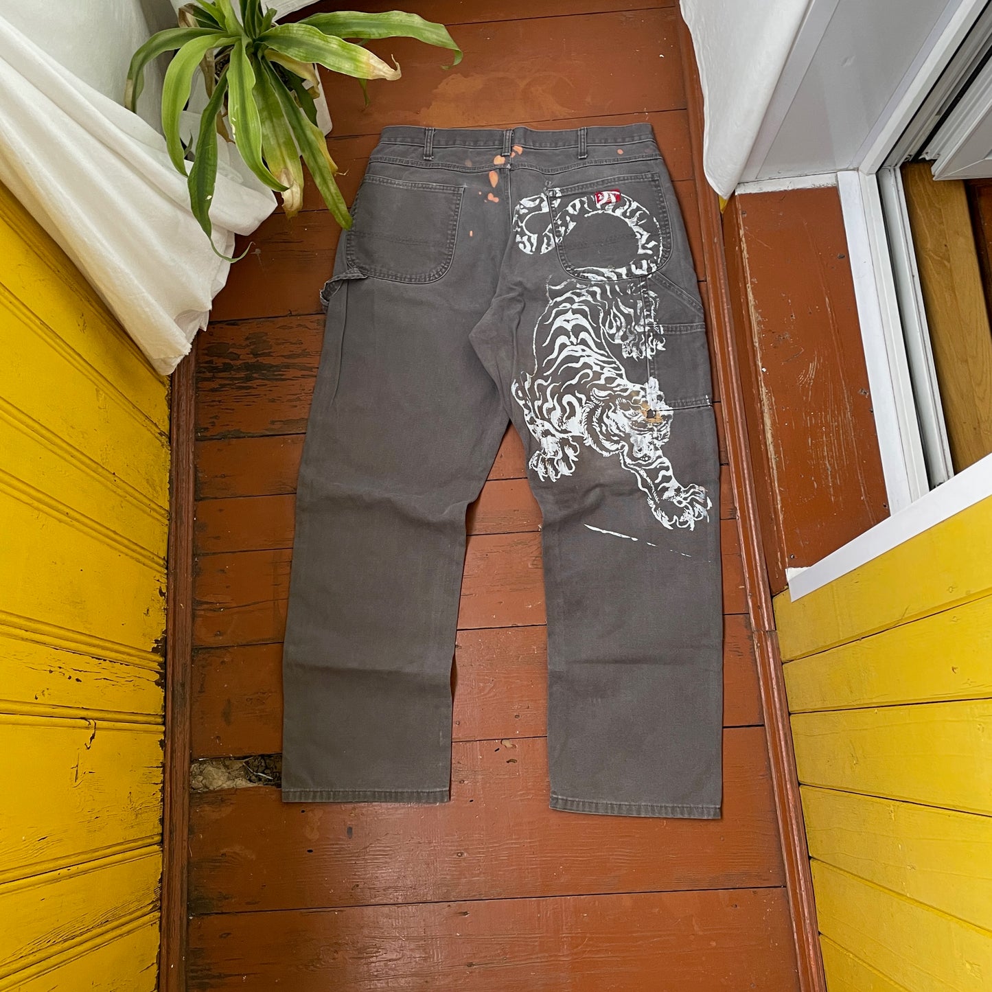 Custom Dickies Tiger Pants โ Grey Workwear with White Tiger Print & Paint Marks | 1 of 1 Vintage
