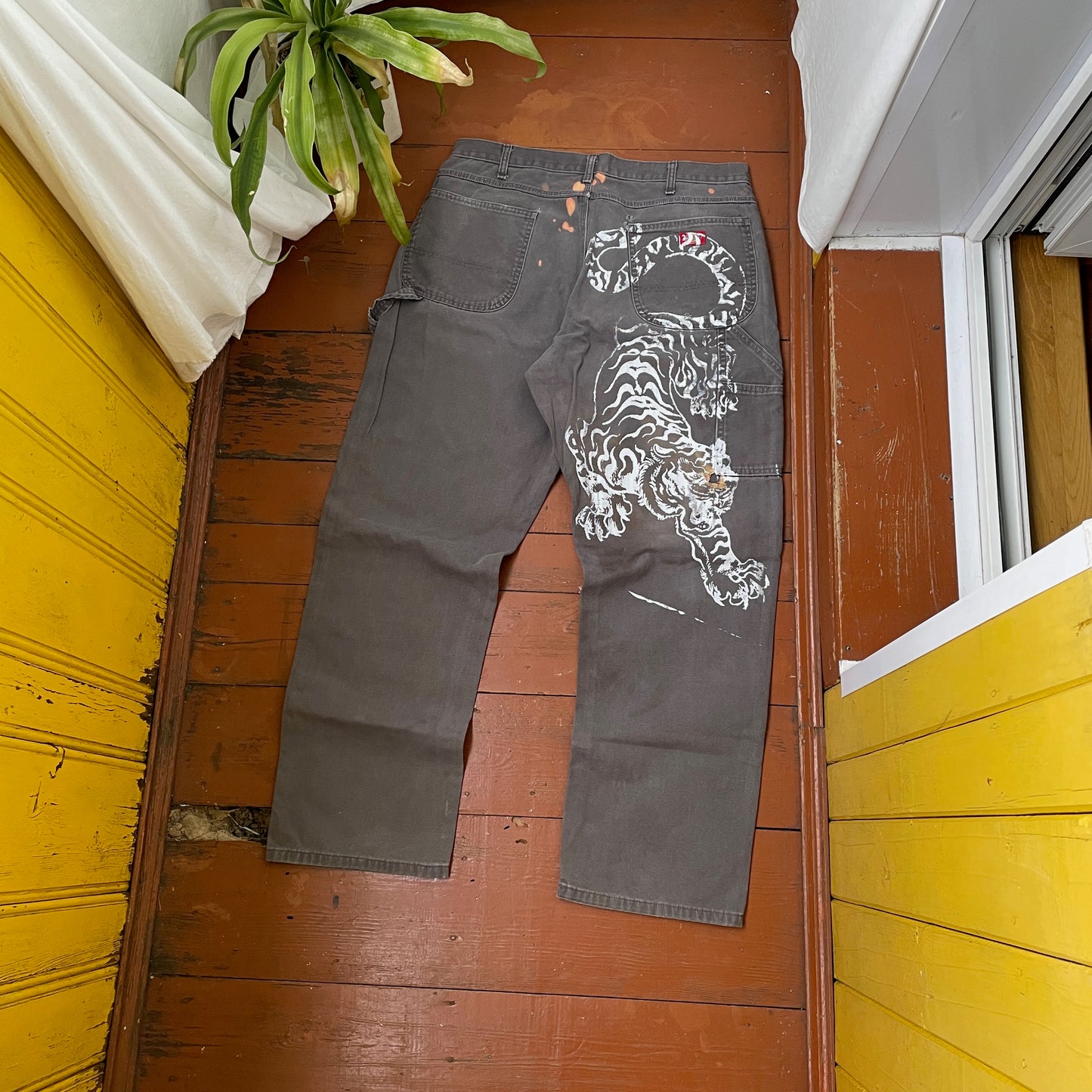 Custom Dickies Tiger Pants โ Grey Workwear with White Tiger Print & Paint Marks | 1 of 1 Vintage