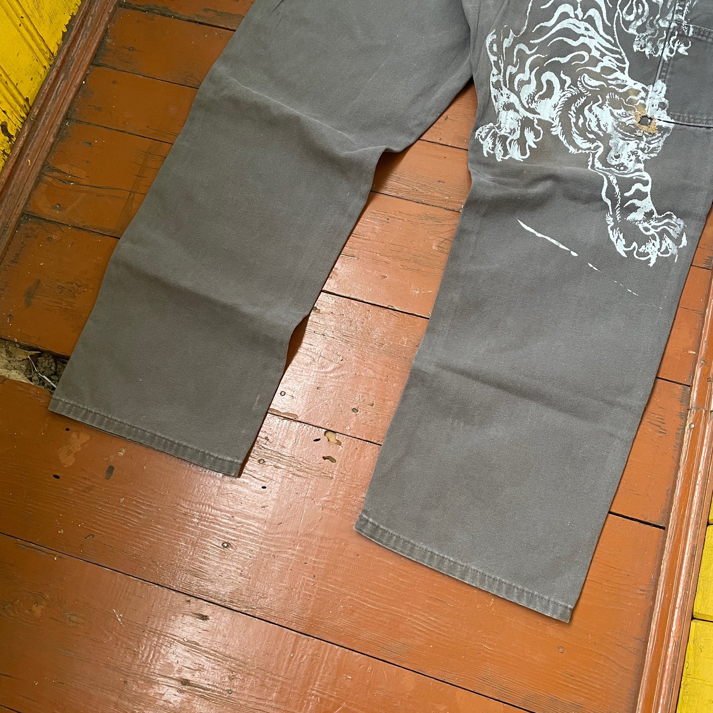 Custom Dickies Tiger Pants โ Grey Workwear with White Tiger Print & Paint Marks | 1 of 1 Vintage