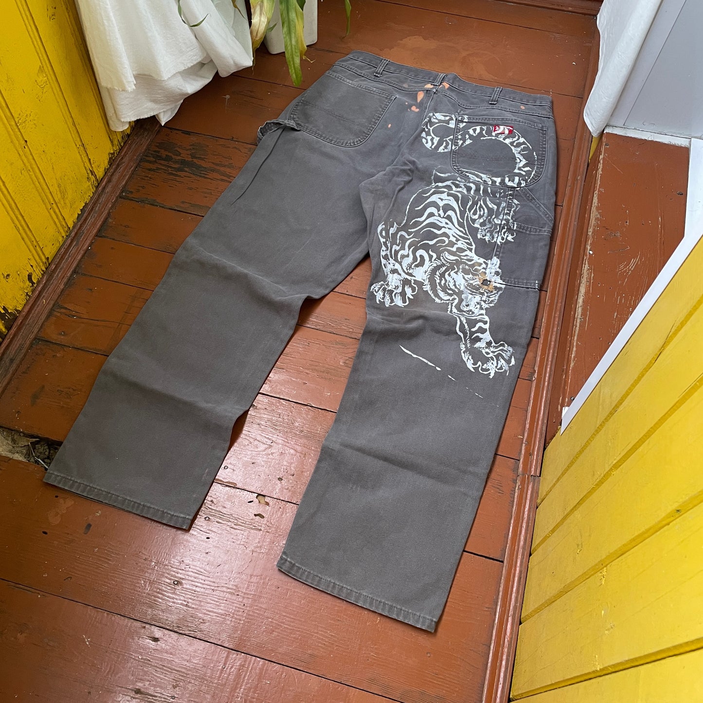 Custom Dickies Tiger Pants โ Grey Workwear with White Tiger Print & Paint Marks | 1 of 1 Vintage