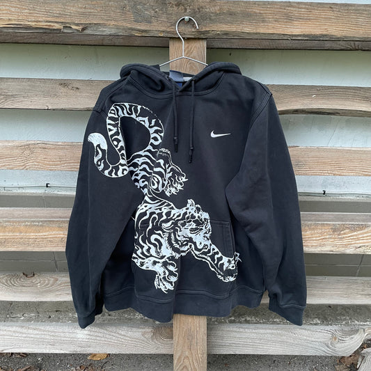 Custom Nike Tiger Graphic Sweatshirt – Black with White Print | Reworked