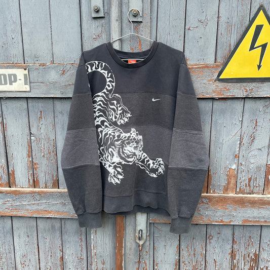 Custom Nike Tiger Print Patchwork Sweatshirt – Black & Grey | 1 of 1 Reworked Vintage