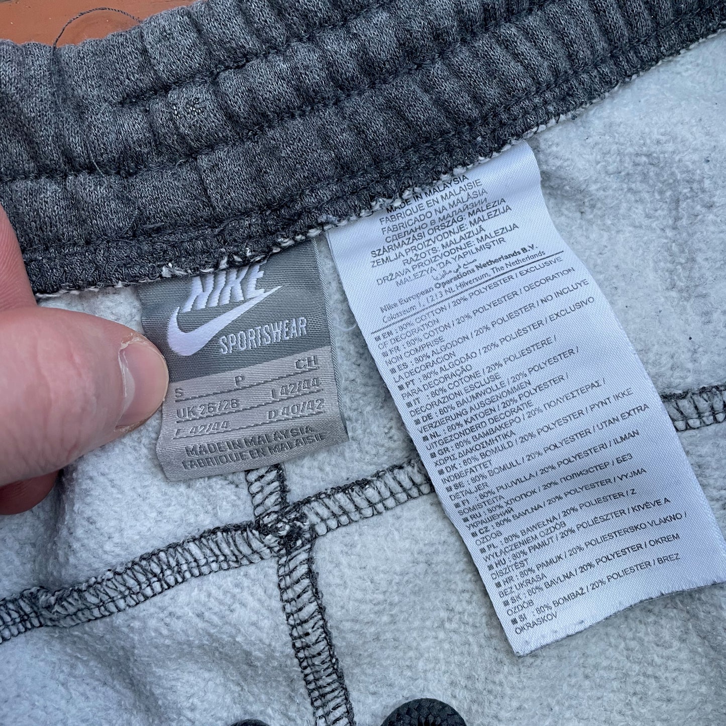 Custom Nike Grunge Sweatpants – Vintage S Grey with White Print | 00s Streetwear Joggers