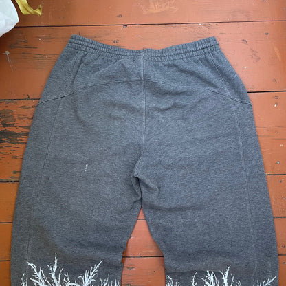 Custom Nike Grunge Sweatpants – Vintage S Grey with White Print | 00s Streetwear Joggers