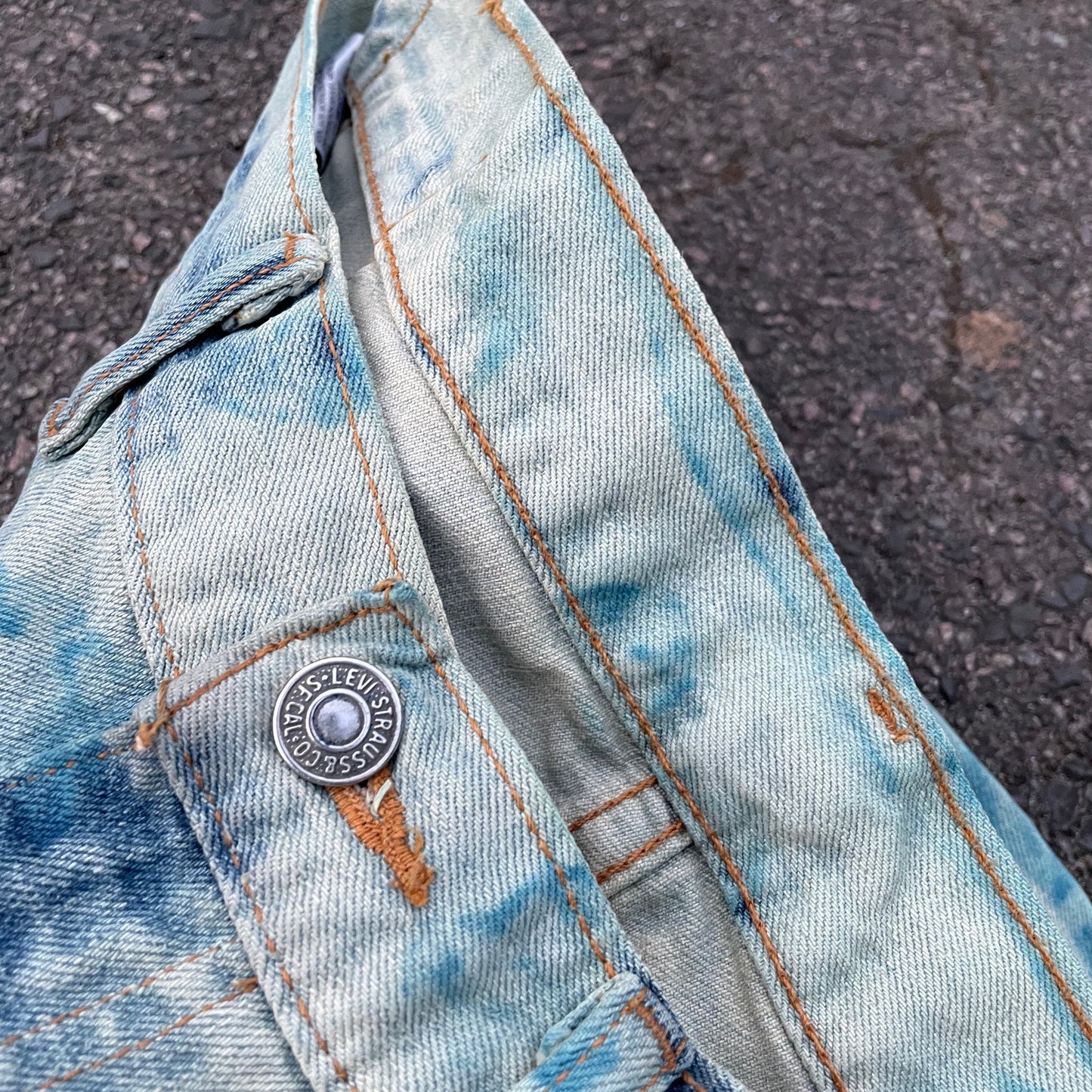 Custom Levi’s Cloudwash Jeans – Blue Tie-Dye Pattern | 1 of 1 Vintage Denim Art