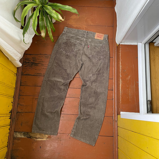 Vintage Levi’s Corduroy Pants – Classic Earth Tone Straight Leg | Durable Cotton Trousers