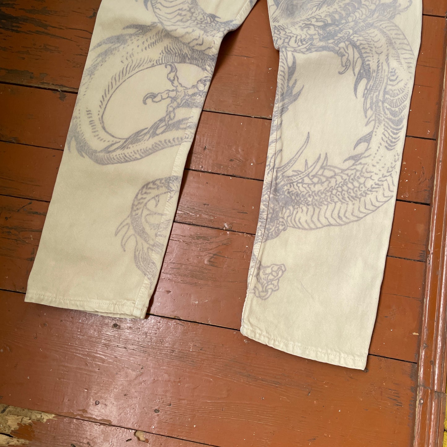 Custom Levi’s Dragon Print Jeans – Beige/Khaki with Bold Artwork | 1 of 1 Reworked Denim