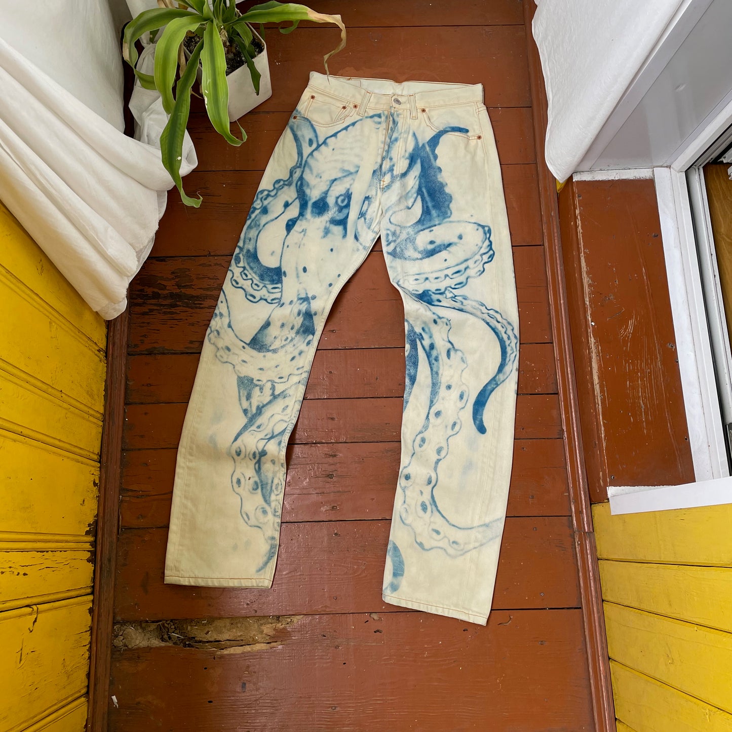 Custom Levi’s Octopus Jeans – Hand-Faded Blue Octopus Art | Vintage Denim 1 of 1