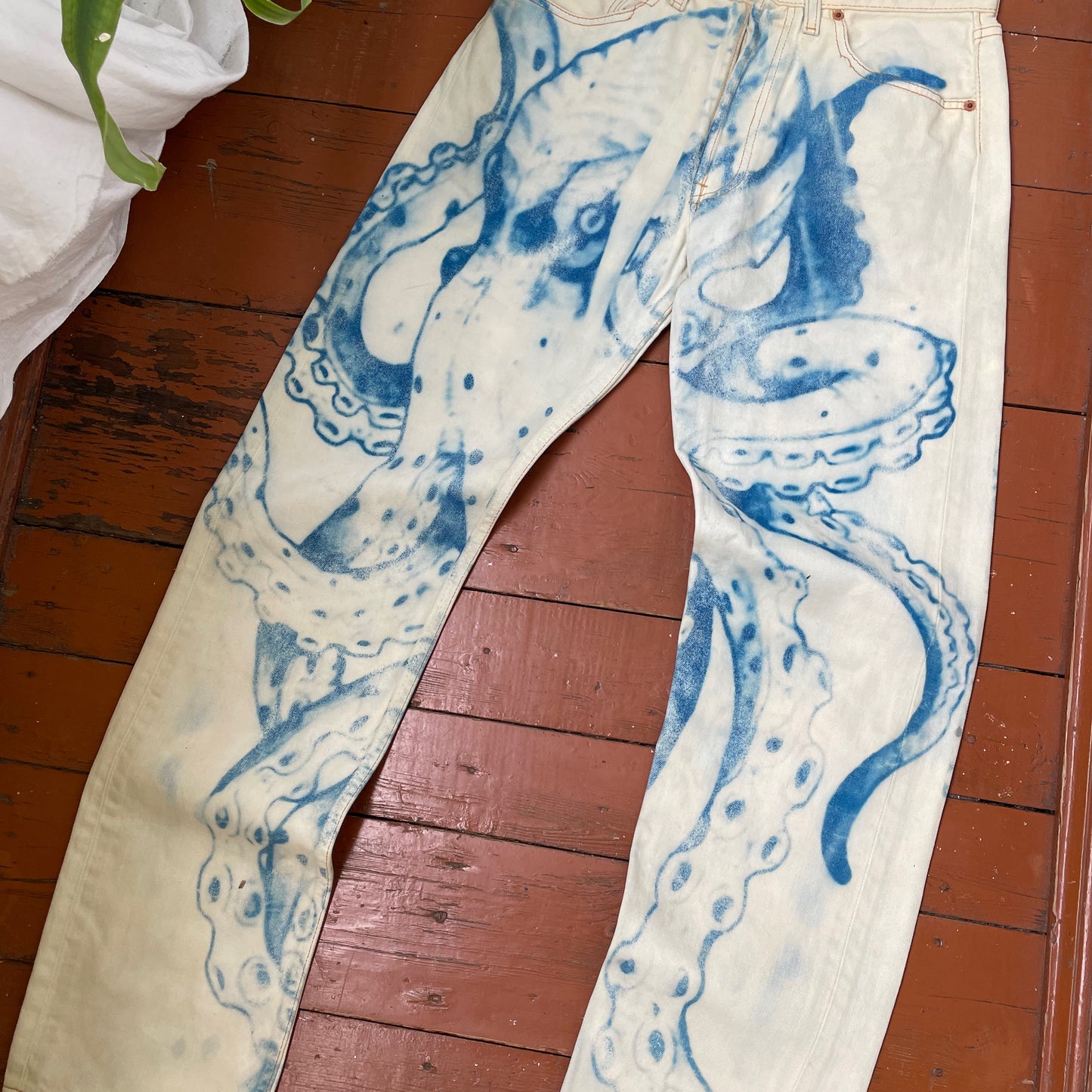 Custom Levi’s Octopus Jeans – Hand-Faded Blue Octopus Art | Vintage Denim 1 of 1