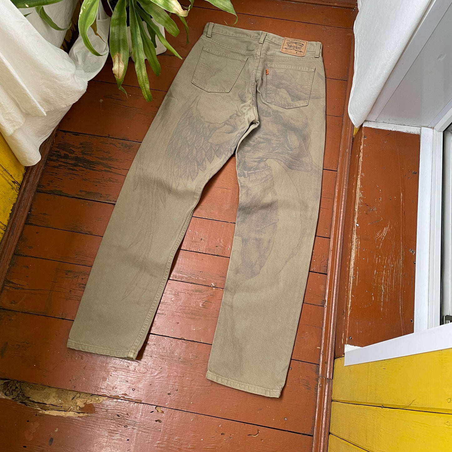 Custom Levi’s Skull & Wing Pants – Handprinted Bleach Art on Khaki | Vintage Grunge 1 of 1