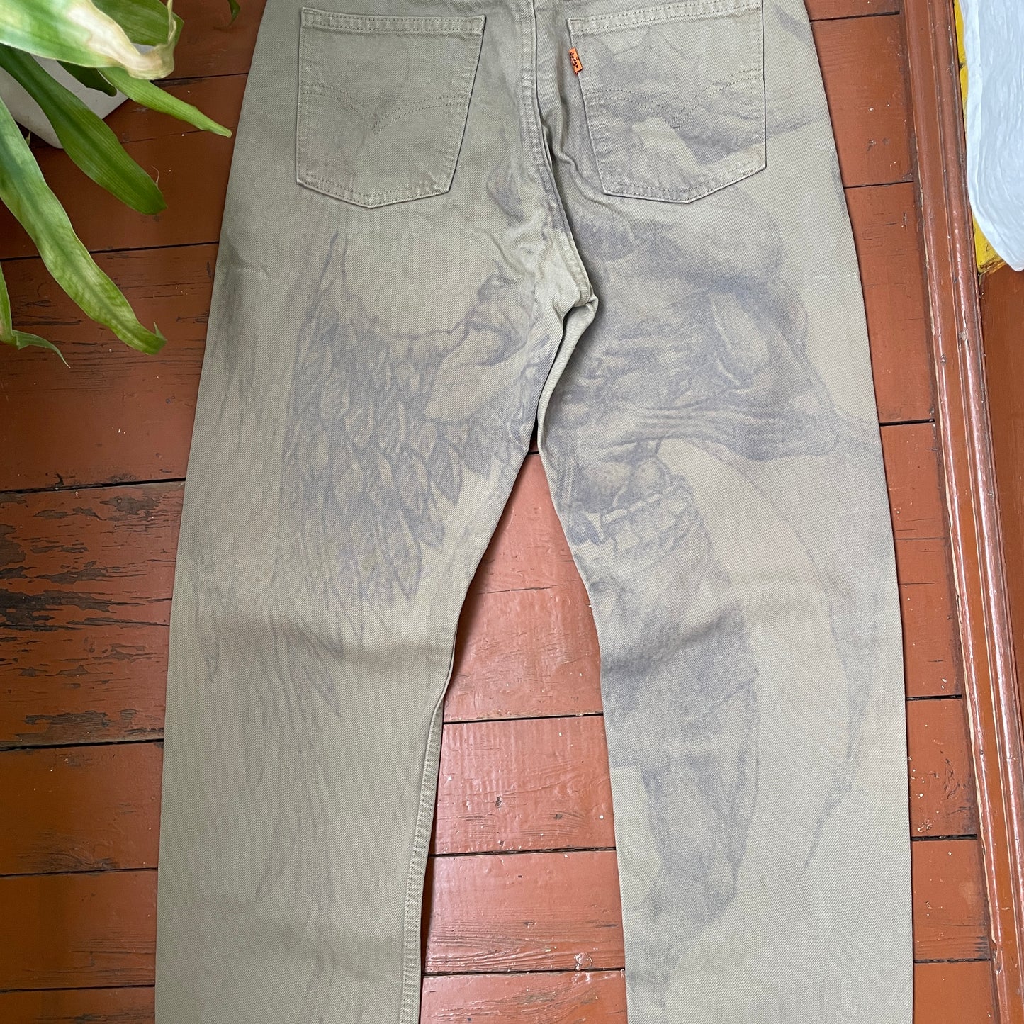 Custom Levi’s Skull & Wing Pants – Handprinted Bleach Art on Khaki | Vintage Grunge 1 of 1