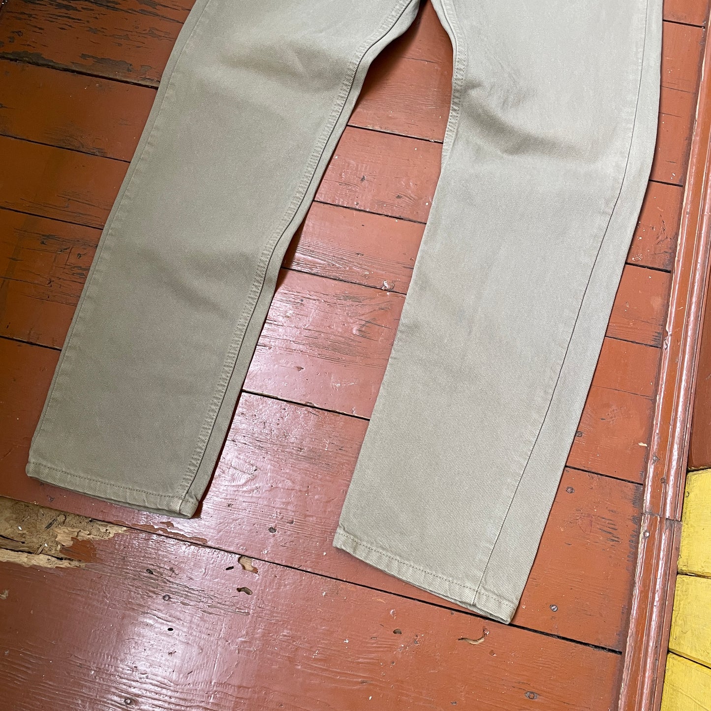 Custom Levi’s Skull & Wing Pants – Handprinted Bleach Art on Khaki | Vintage Grunge 1 of 1