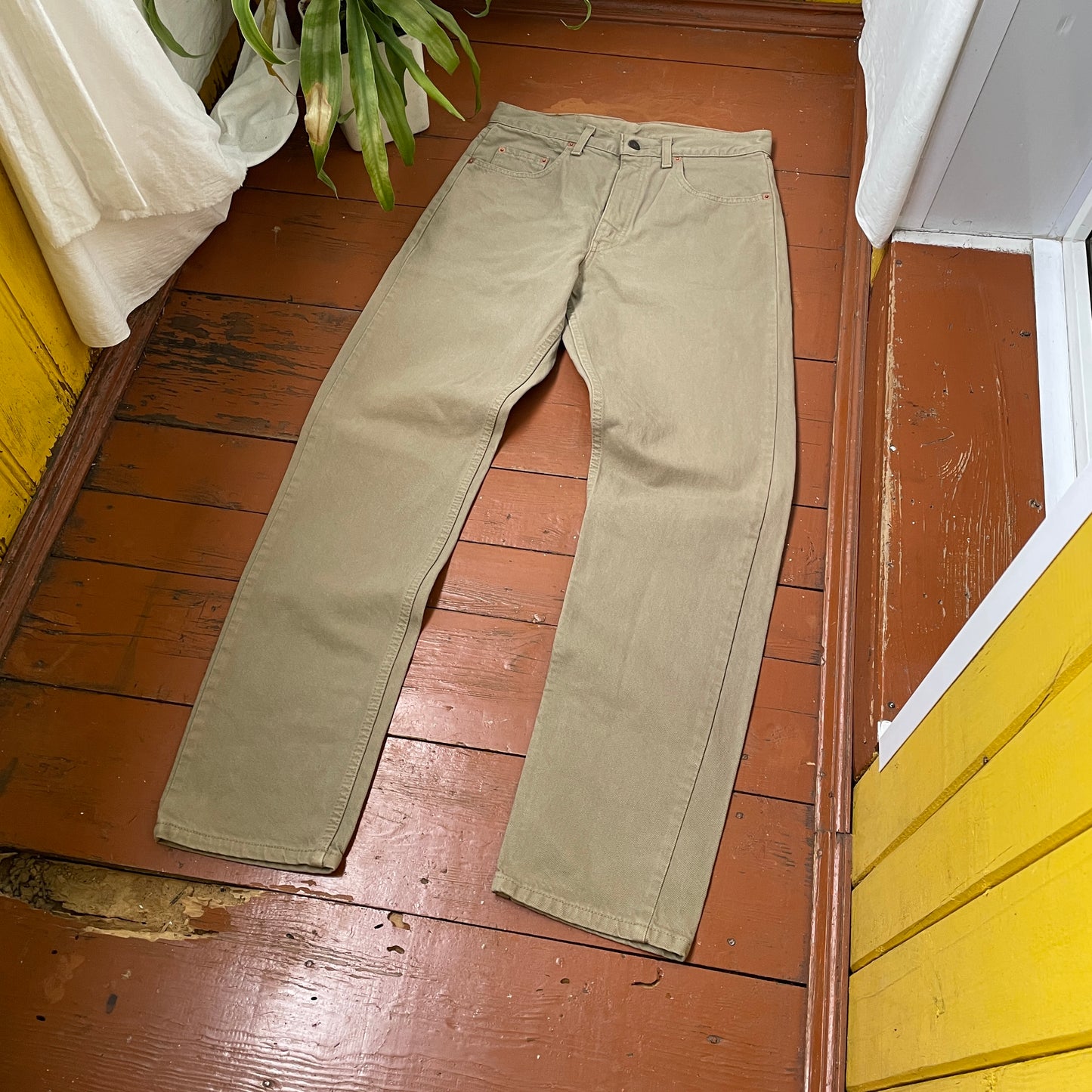 Custom Levi’s Skull & Wing Pants – Handprinted Bleach Art on Khaki | Vintage Grunge 1 of 1
