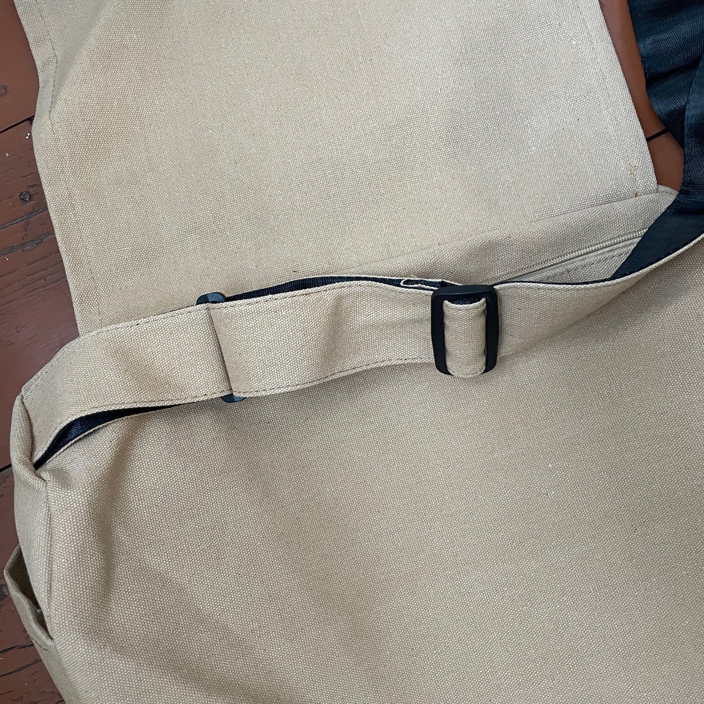 Custom Canvas Shoulder Bag – Beige Messenger with Black Stars | Reworked Streetwear 1 of 1