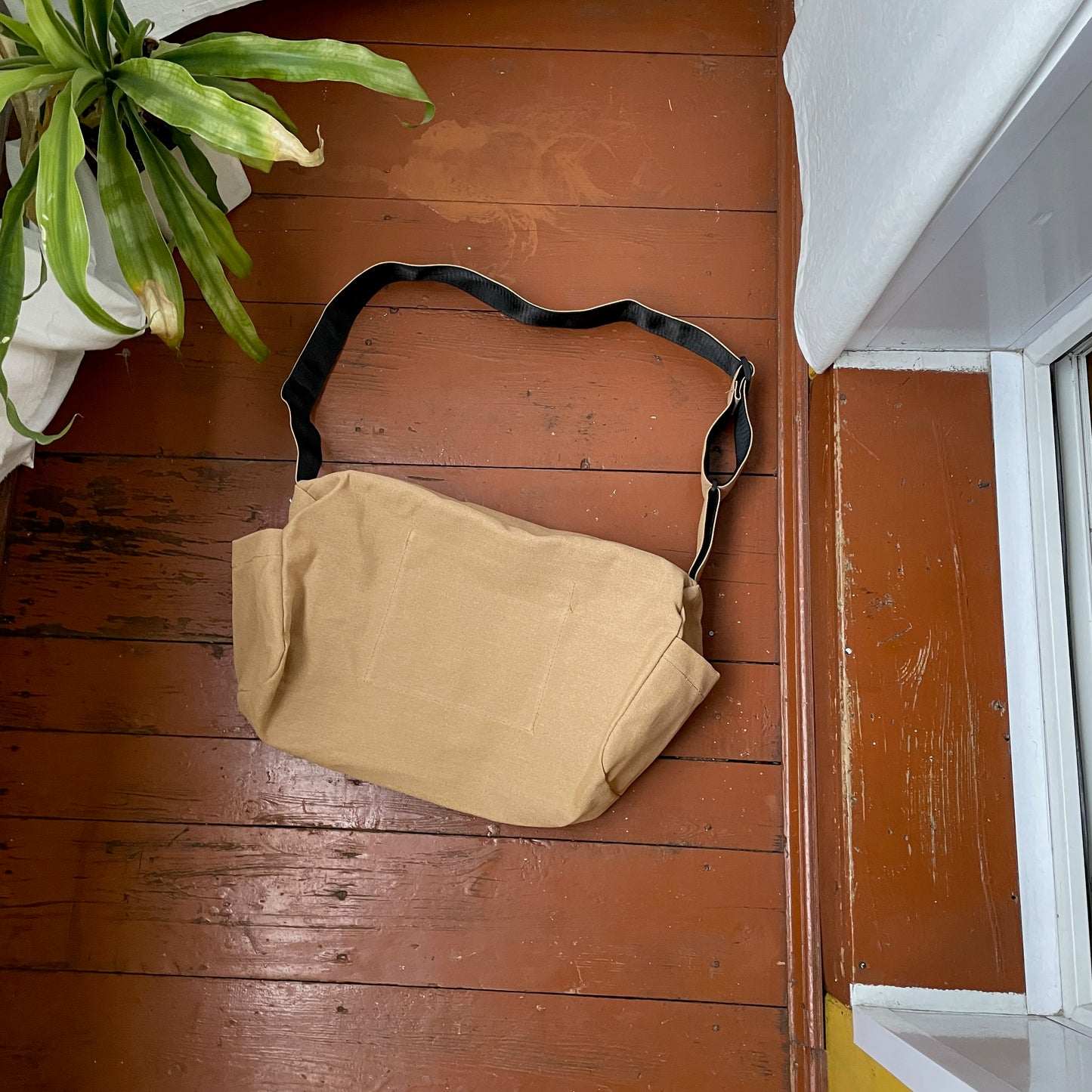 Custom Canvas Shoulder Bag – Beige Messenger with Black Stars | Reworked Streetwear 1 of 1