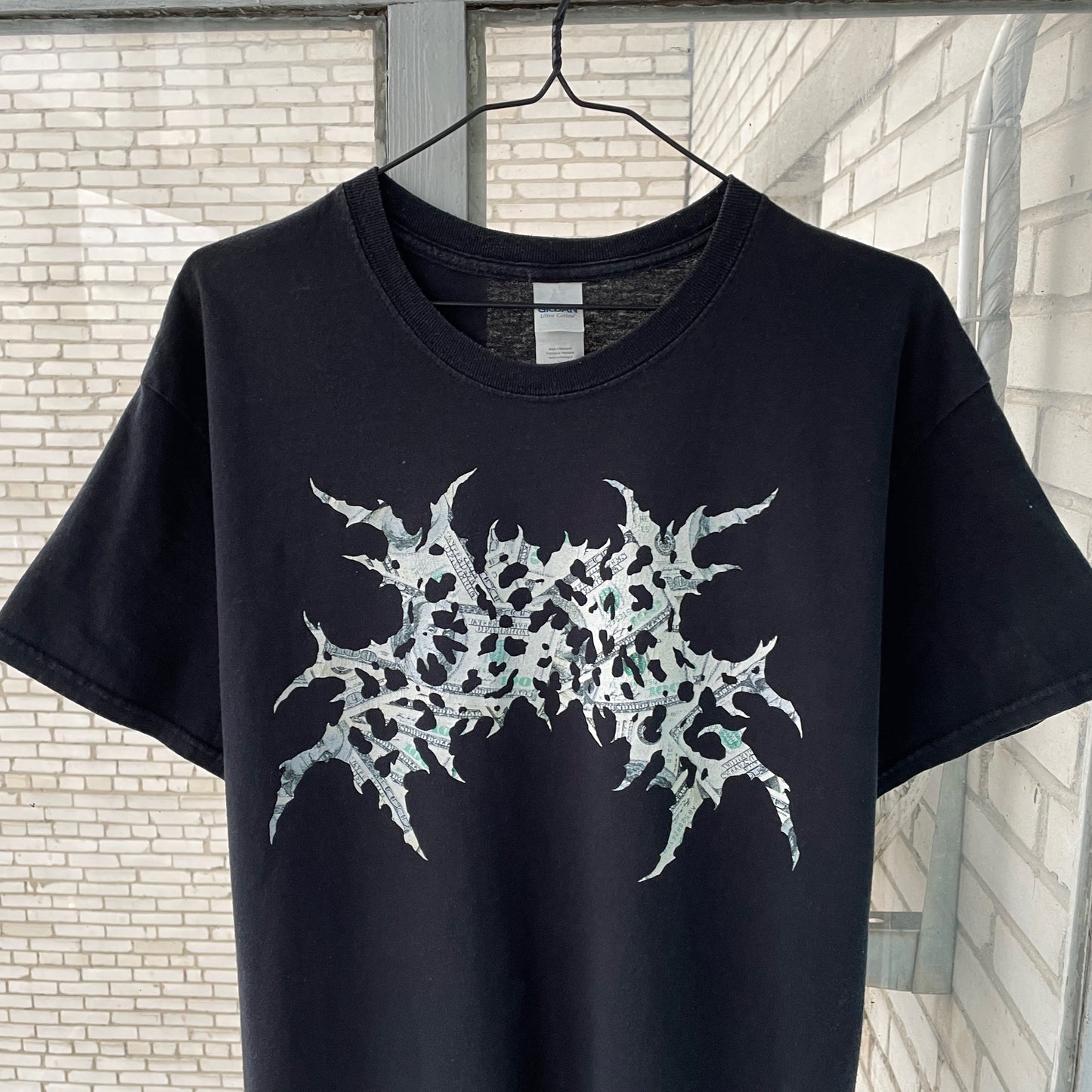 Black T-shirt White Grunge Graphic | Unbranded Y2K Alt Streetwear