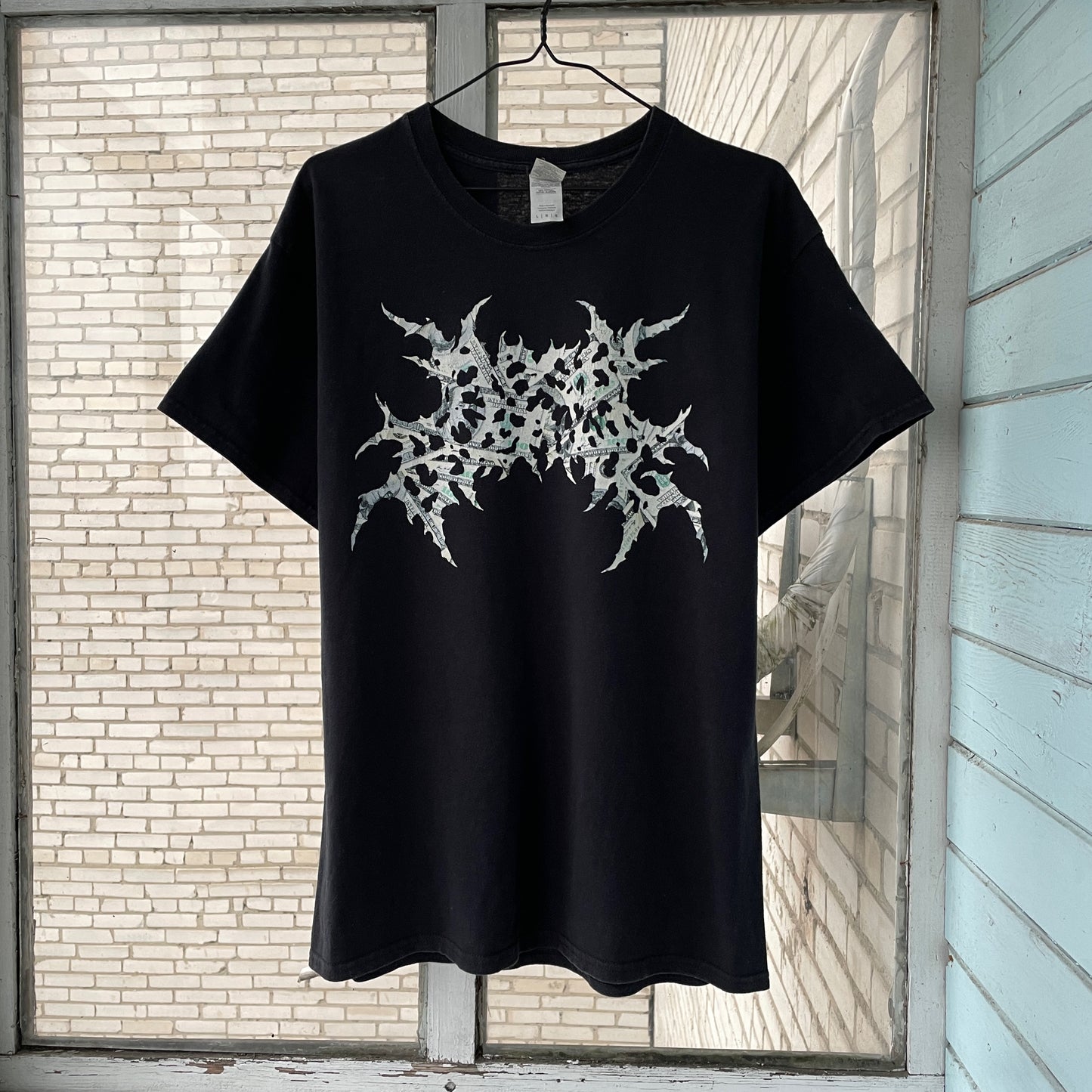 Black T-shirt White Grunge Graphic | Unbranded Y2K Alt Streetwear