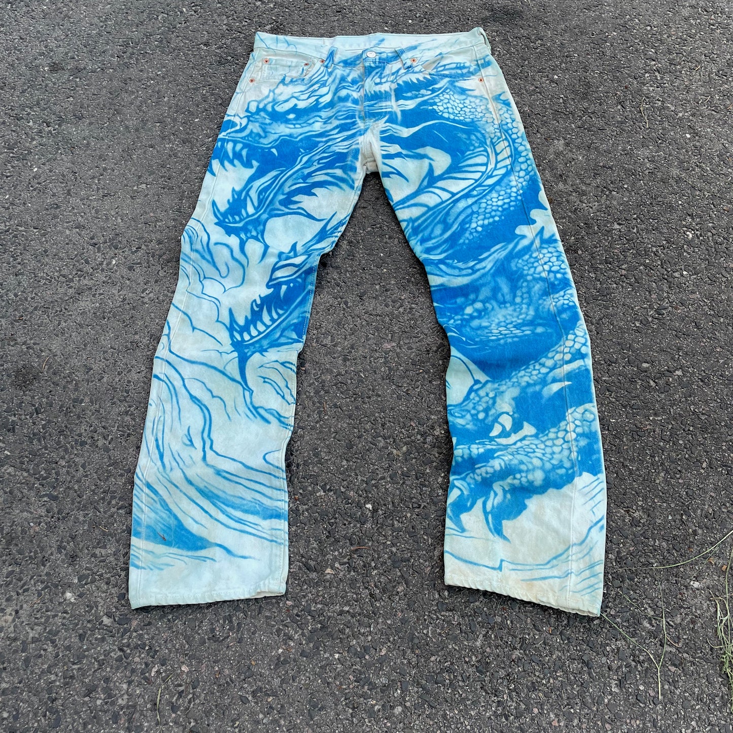 Custom Levi’s Dragon Jeans – Washed Blue Dragon Art | Vintage 1 of 1
