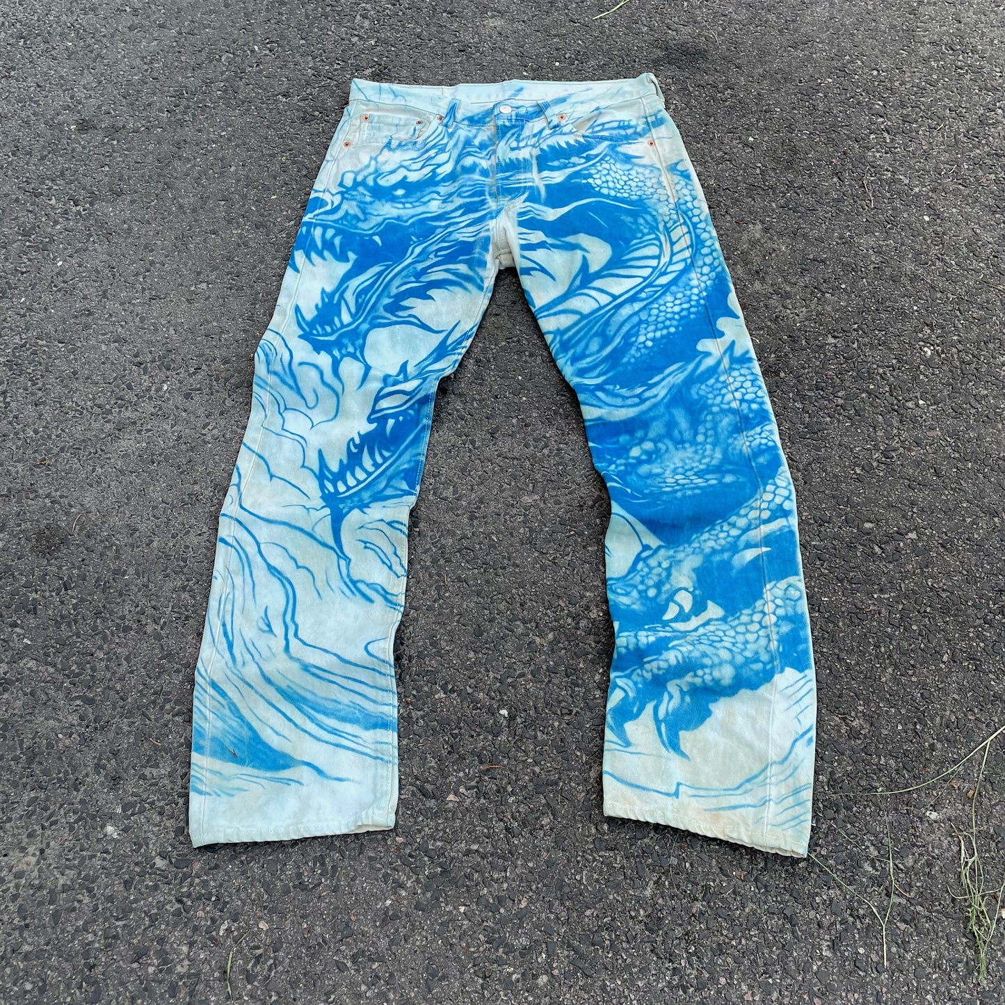 Custom Levi’s Dragon Jeans – Washed Blue Dragon Art | Vintage 1 of 1