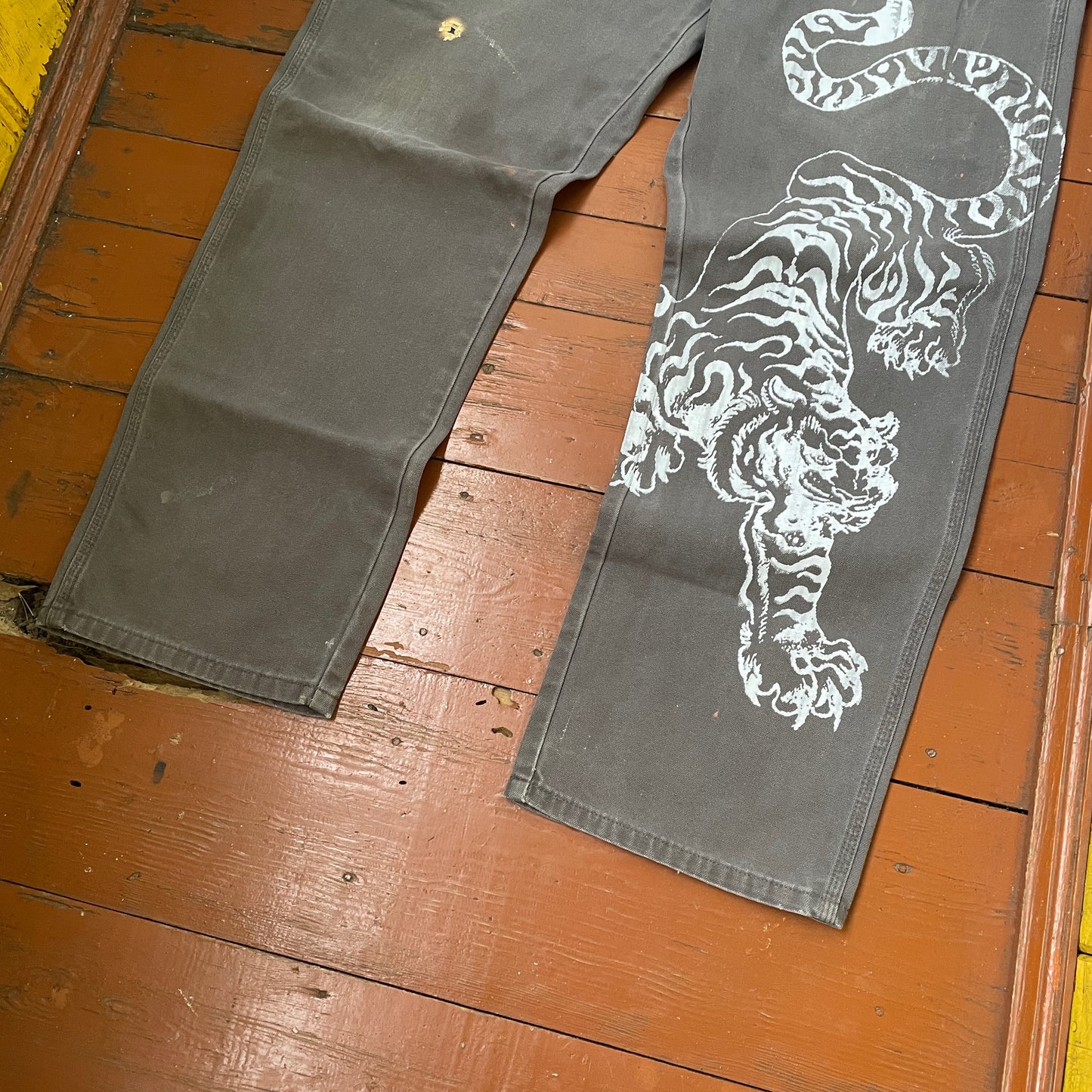 Custom Dickies Tiger Pants – Grey Workwear with White Tiger Print & Paint Marks | 1 of 1 Vintage