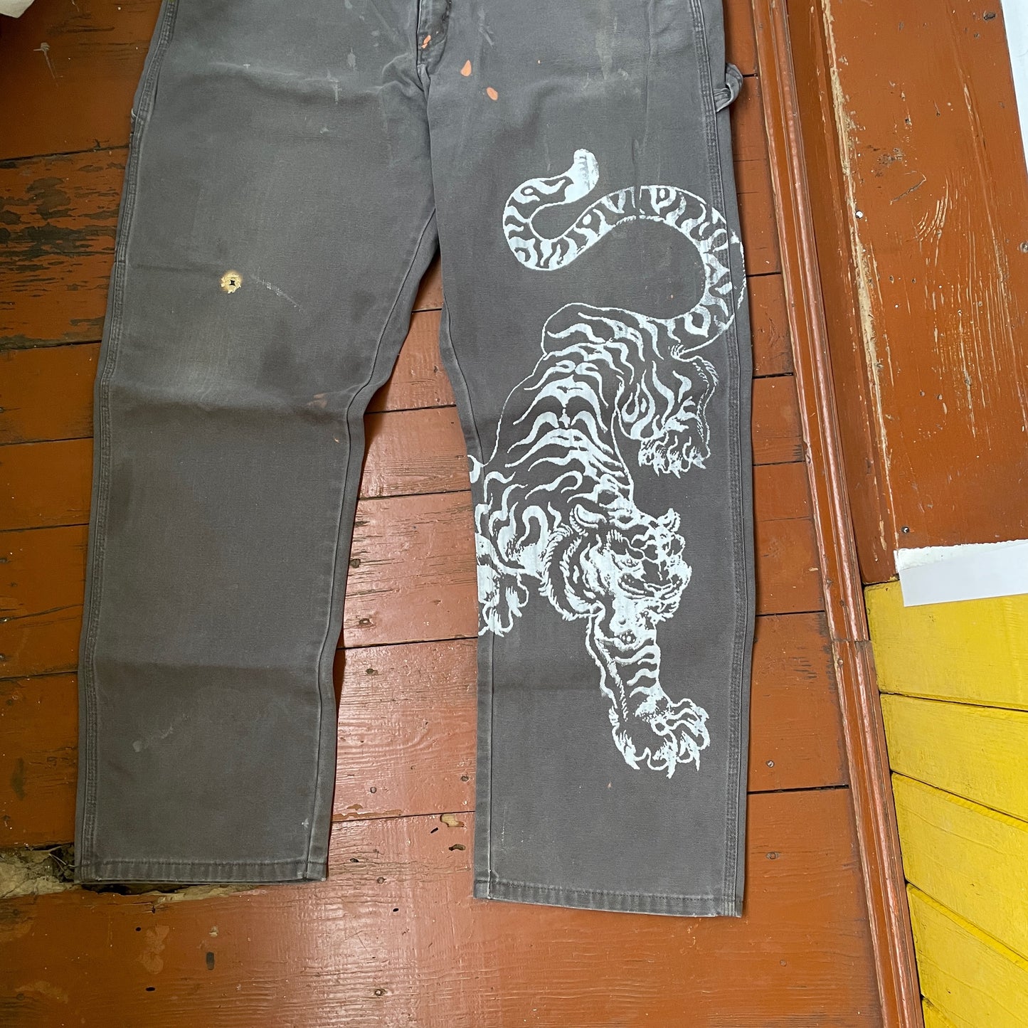 Custom Dickies Tiger Pants – Grey Workwear with White Tiger Print & Paint Marks | 1 of 1 Vintage